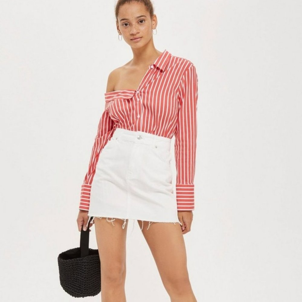 Abercrombie & Fitch White Frayed Hem Denim Skirt size 26/2